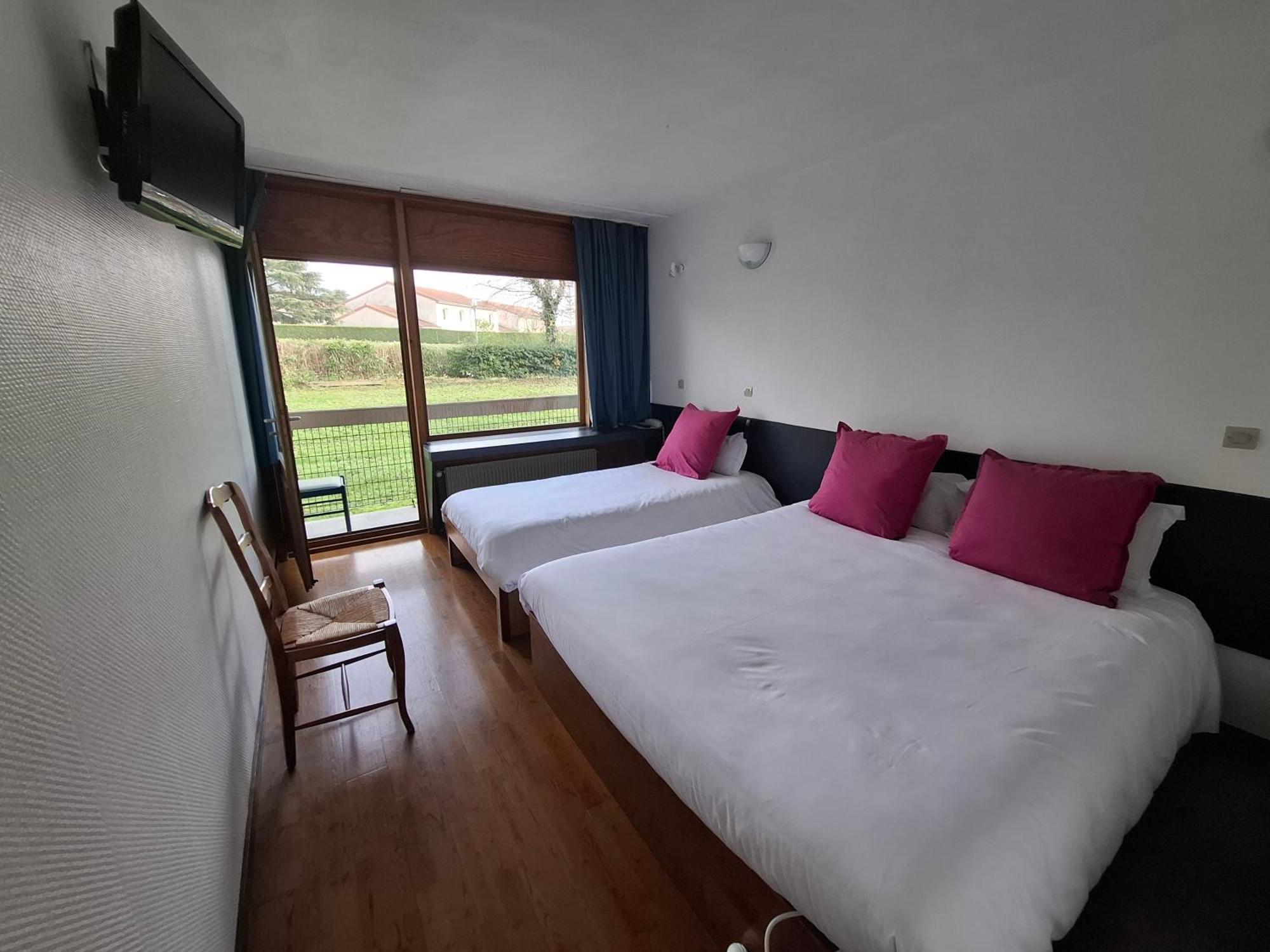 Hotel Restaurant Cirius Montrond-les-Bains Zewnętrze zdjęcie