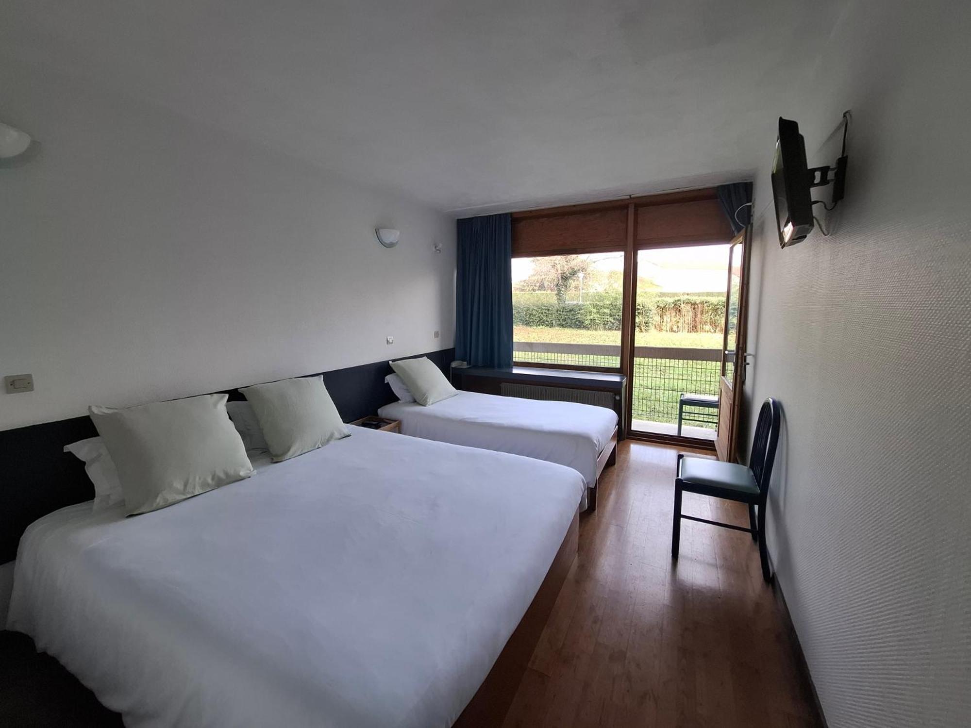Hotel Restaurant Cirius Montrond-les-Bains Zewnętrze zdjęcie