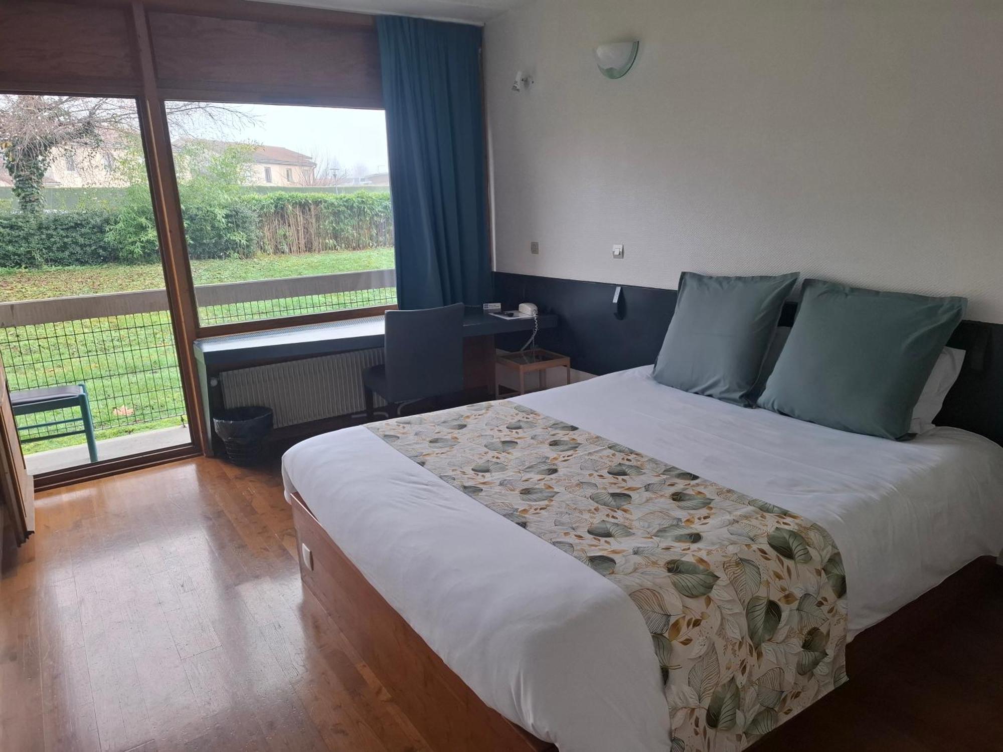 Hotel Restaurant Cirius Montrond-les-Bains Zewnętrze zdjęcie